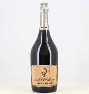 Magnum Champagne Billecart Salmon roh unter Holz