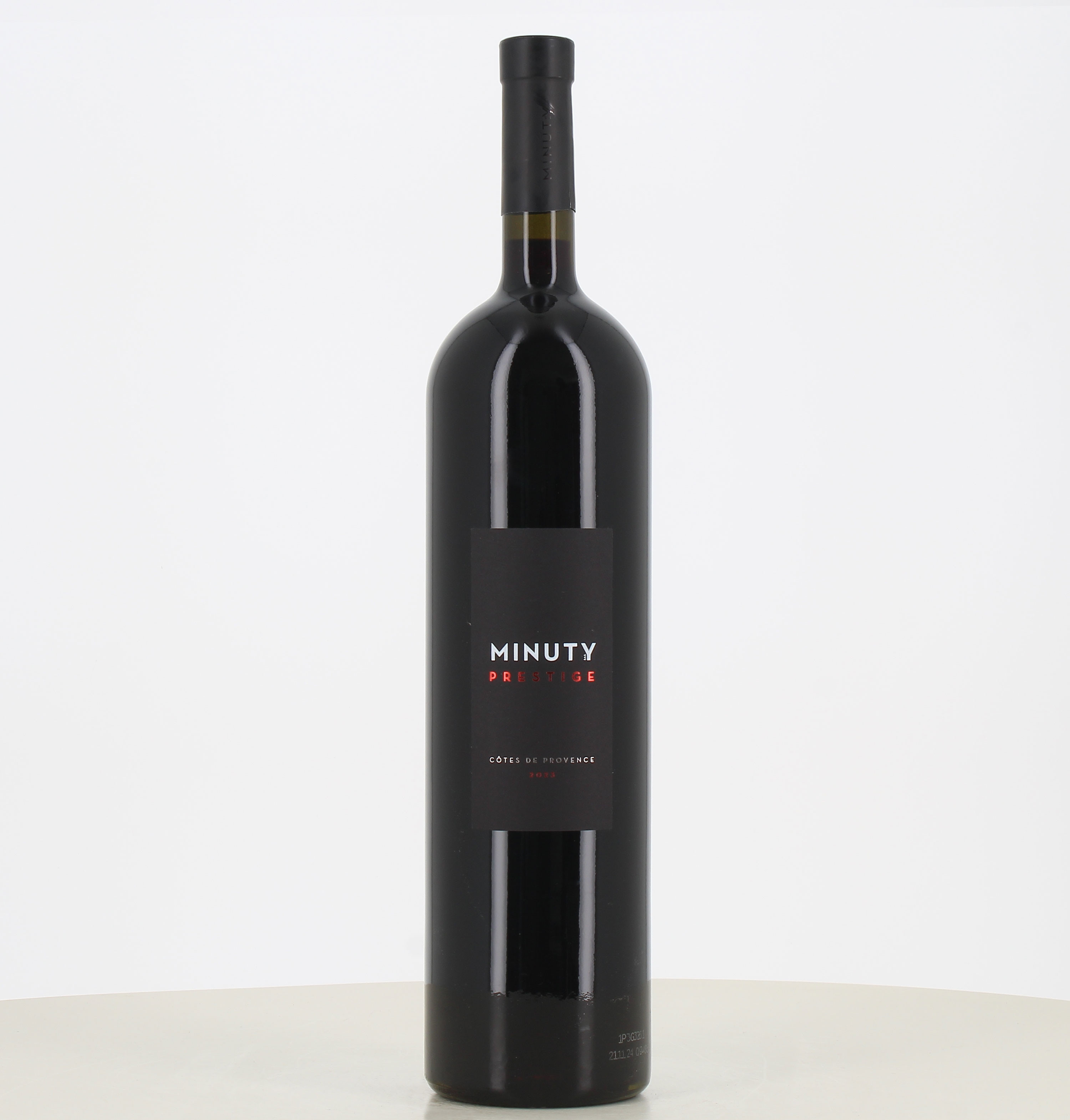 Magnum di vino rosso Minuty Prestige Côtes de Provence 2023. 
