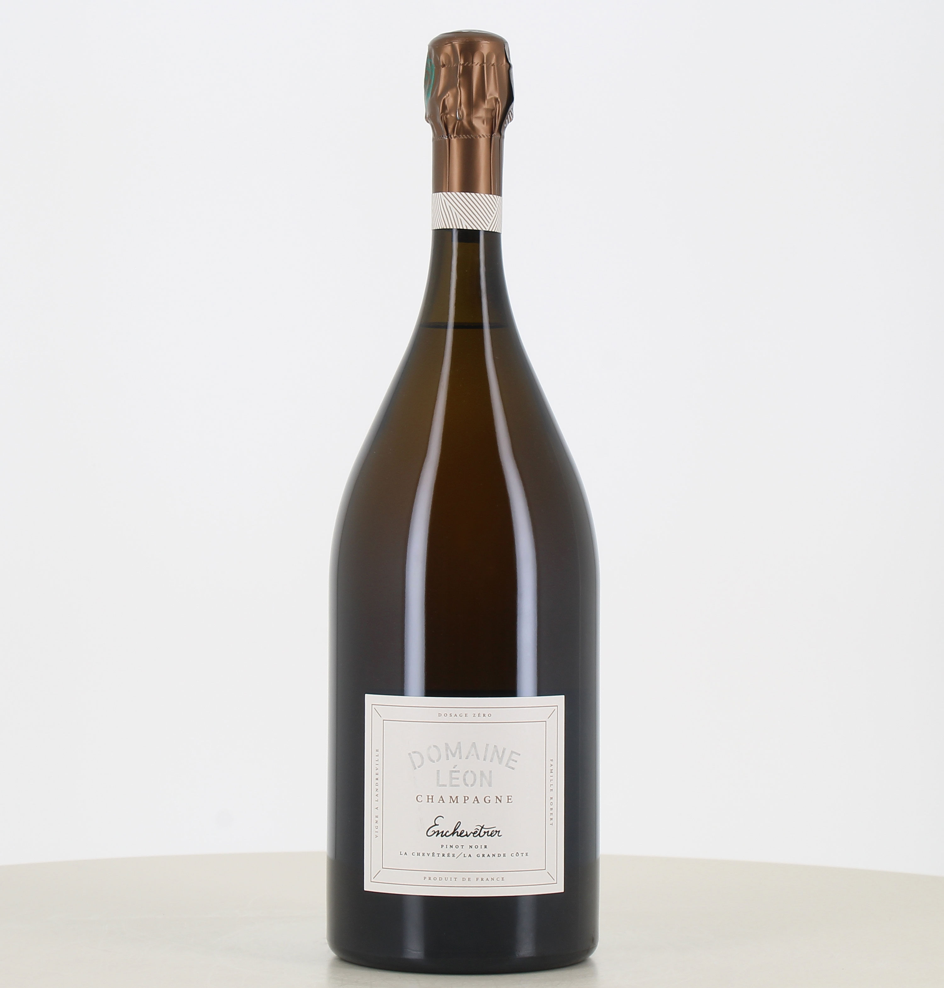 Magnum champagne Enchevêtrer Domaine LéonThis text does not seem to have a clear meaning in French. It appears to be a combina 